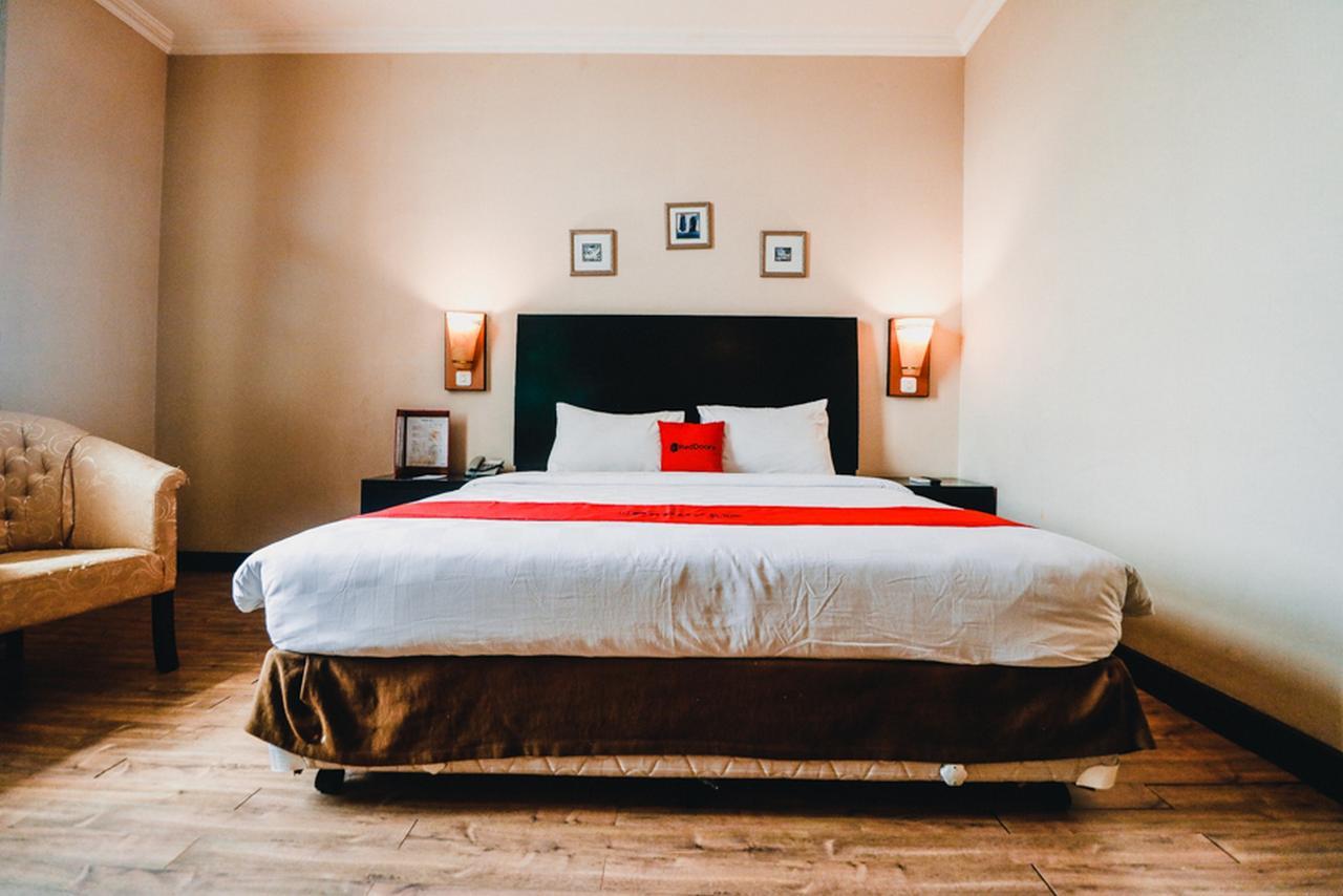 Reddoorz Premium @Jalan Jendral Sudirman Palembang Hotel Екстериор снимка