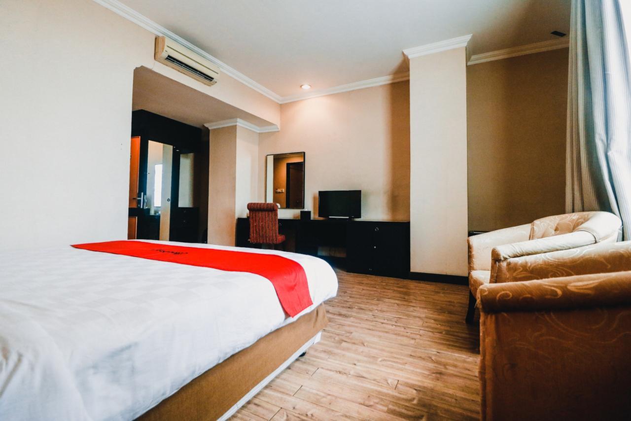 Reddoorz Premium @Jalan Jendral Sudirman Palembang Hotel Екстериор снимка