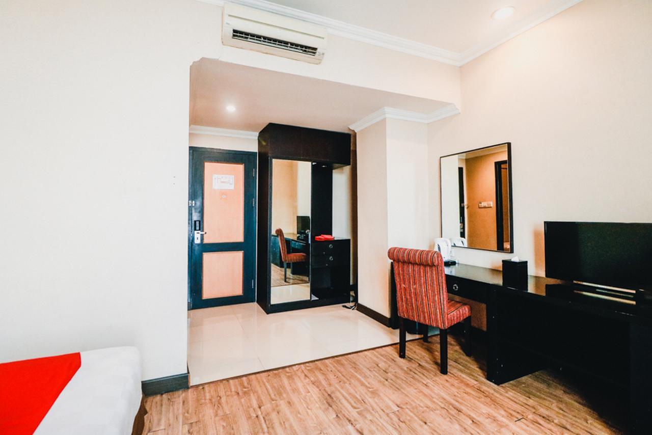 Reddoorz Premium @Jalan Jendral Sudirman Palembang Hotel Екстериор снимка