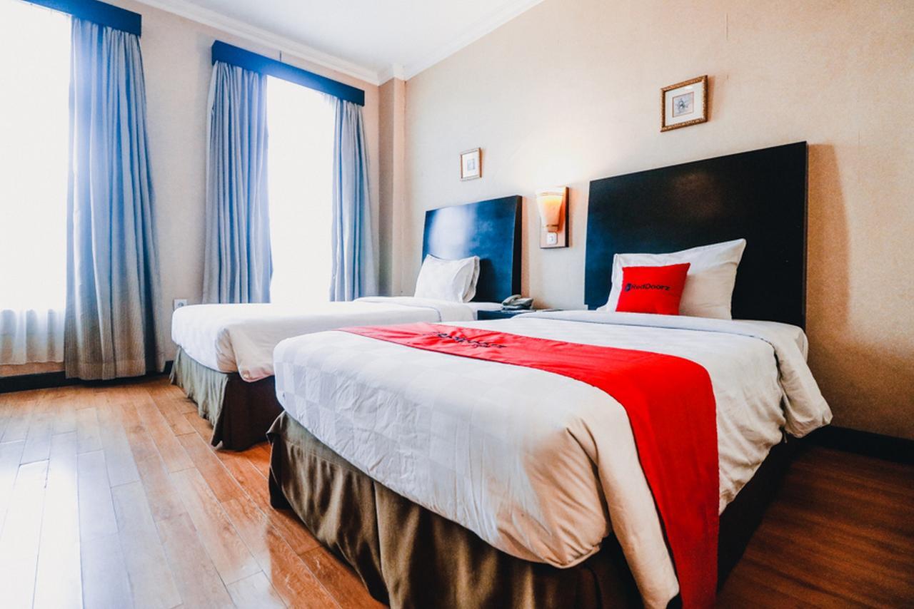 Reddoorz Premium @Jalan Jendral Sudirman Palembang Hotel Екстериор снимка